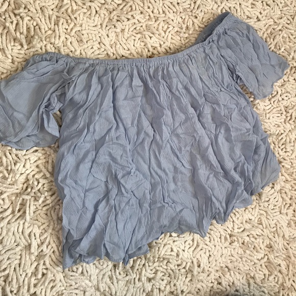 Gauzy Off-Shoulder Blue Crop Top L’Atiste by Amy - Picture 3 of 3